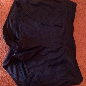 Black athleta running shorts
